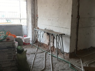 强、弱电布管穿线