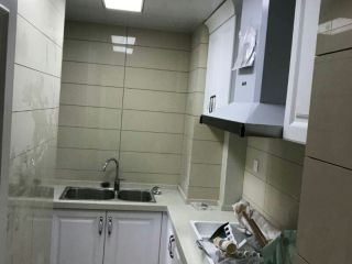 橱柜台面及台盆柜安装