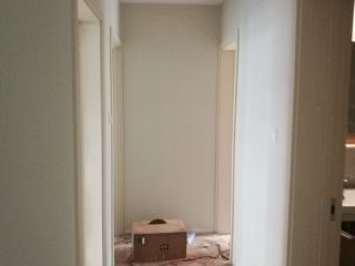 套装门、踢脚线安装