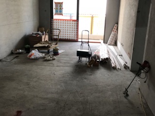 水、电管开槽施作