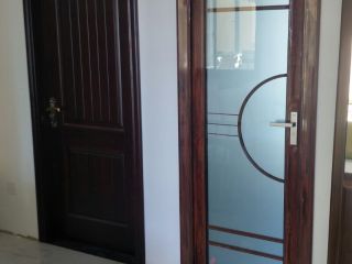 成品门及墙纸铺贴