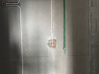 水、电管开槽施作