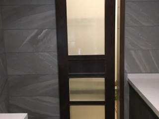 成品门及墙纸铺贴