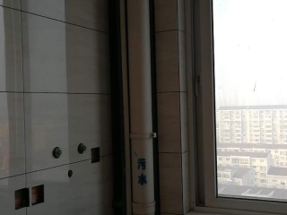 厨房、卫生间墙砖施作