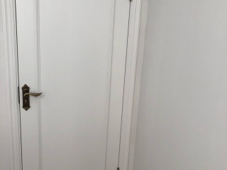 套装门、踢脚线安装