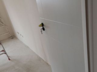 成品门及墙纸铺贴