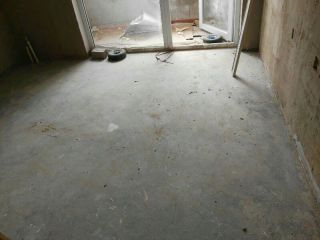 地砖铺贴及地面找平施作