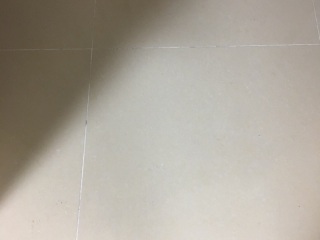 地砖铺贴及地面找平施作