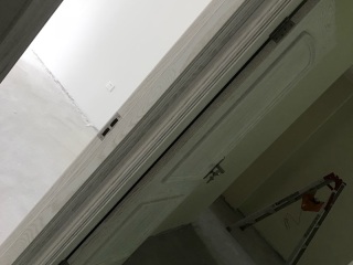 套装门、踢脚线安装
