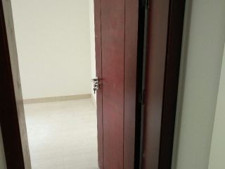 成品门及墙纸铺贴
