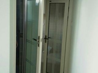 成品门及墙纸铺贴