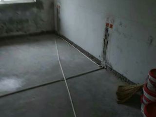 水、电管开槽施作