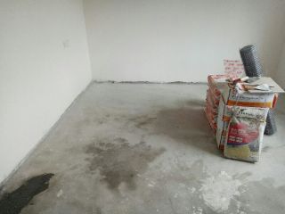 地砖铺贴及地面找平施作