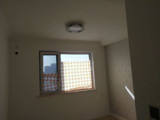 墙、顶面乳胶漆及墙纸铺贴