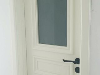 成品门及墙纸铺贴