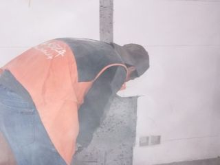 水、电管开槽施作