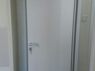成品门及墙纸铺贴