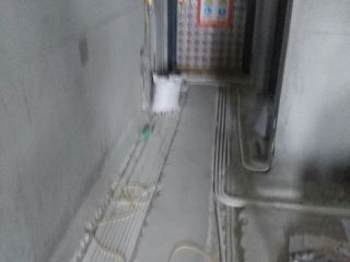 强、弱电路穿线施作