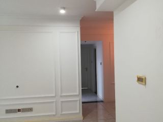 成品门及墙纸铺贴