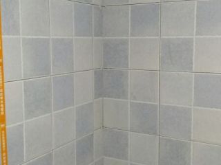 厨房、卫生间墙砖施作