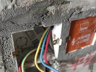 强、弱电路穿线施作