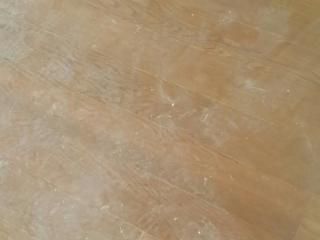 实木复合地板铺设