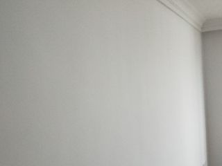 墙、顶面乳胶漆及墙纸铺贴