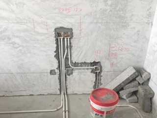 水、电管开槽施作