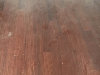 套装门、踢脚线安装