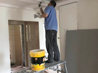 墙、顶面腻子批嵌
