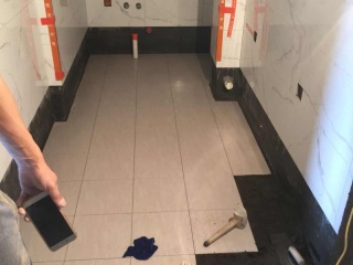 厨房、卫生间墙砖施作