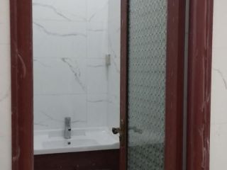 成品门及墙纸铺贴