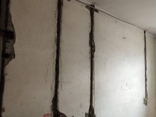 水、电管开槽施作