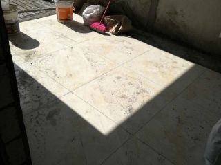 地砖铺贴及地面找平施作