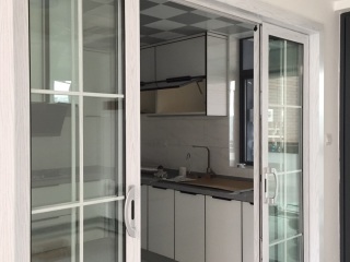 成品门及墙纸铺贴