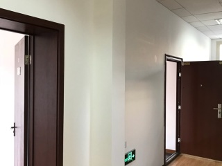 成品门及墙纸铺贴