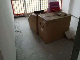 地砖铺贴及地面找平施作