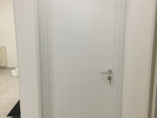 成品门及墙纸铺贴