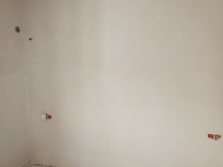 墙、顶面腻子批嵌