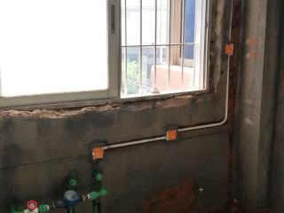 水、电管开槽施作