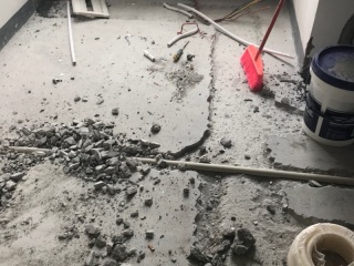 水、电管开槽施作