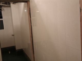 厨房、卫生间墙砖施作