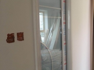 成品门及墙纸铺贴