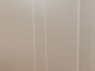 现场背景墙及隔墙施作