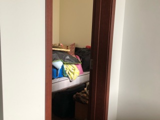 套装门、踢脚线安装