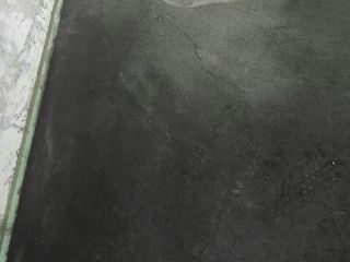 地砖铺贴及地面找平施作