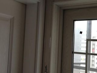 成品门及墙纸铺贴