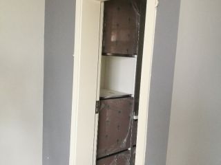 成品门及墙纸铺贴