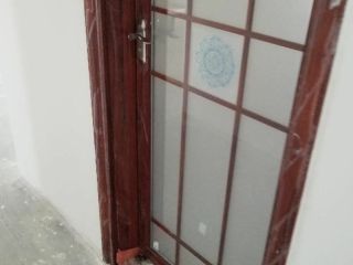 成品门及墙纸铺贴