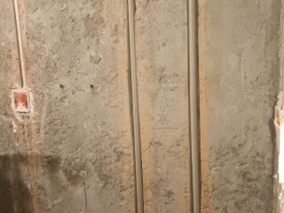 水、电管开槽施作